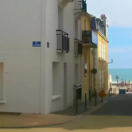 Idealement Situe, Duplex De Grande Qualite Апартаменты