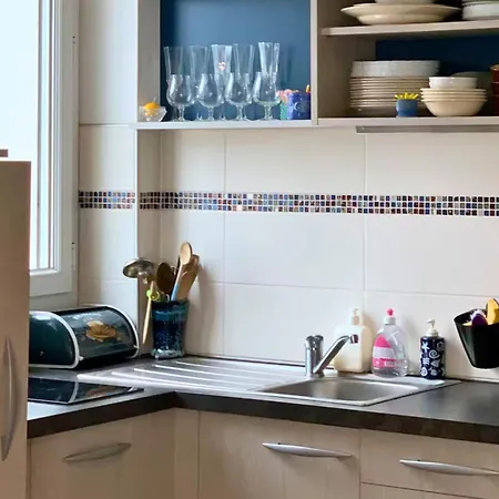 Idealement Situe, Duplex De Grande Qualite
