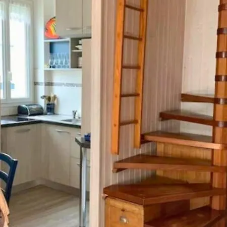 Idealement Situe, Duplex De Grande Qualite Апартаменты *