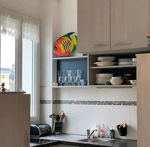 Idealement Situe, Duplex De Grande Qualite 莱萨布勒-多洛讷