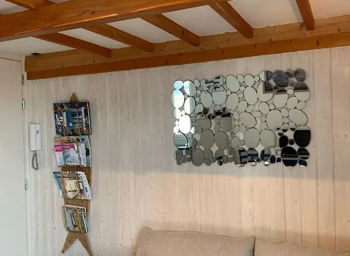 Idealement Situe, Duplex De Grande Qualite *