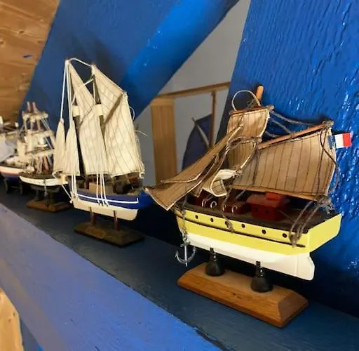 Idealement Situe, Duplex De Grande Qualite *