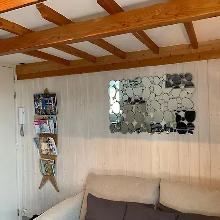 Idealement Situe, Duplex De Grande Qualite *