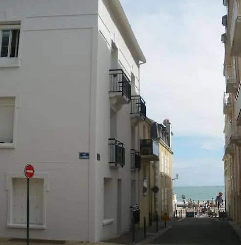 Idealement Situe, Duplex De Grande Qualite *